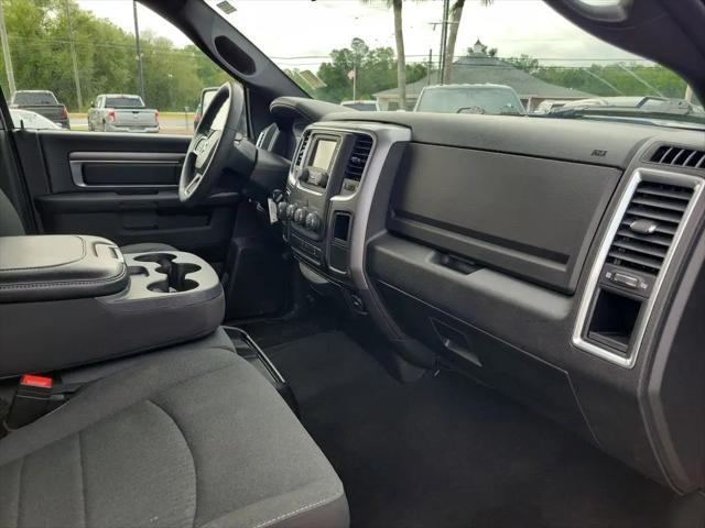 2024 Ram 1500 Classic Warlock Crew Cab 4x2 5'7" Box