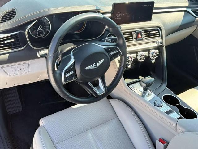 2022 Genesis G70 2.0T RWD