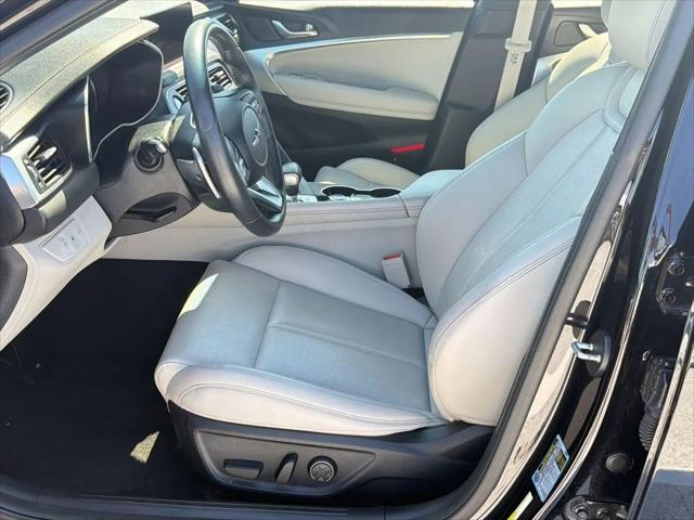 2022 Genesis G70 2.0T RWD