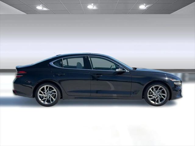 2022 Genesis G70 2.0T RWD