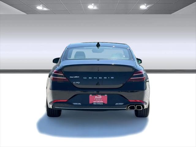 2022 Genesis G70 2.0T RWD