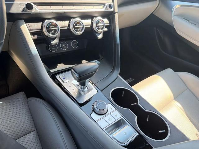 2022 Genesis G70 2.0T RWD