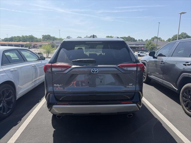 2023 Toyota RAV4 Hybrid SE