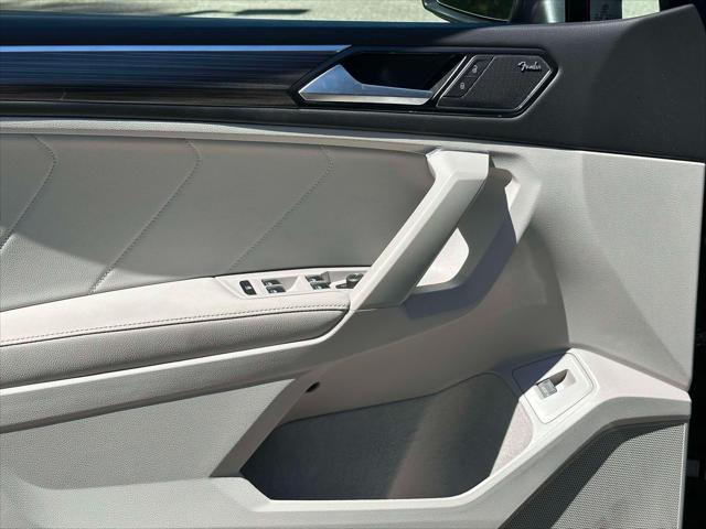 2022 Volkswagen Tiguan 2.0T SEL R-Line