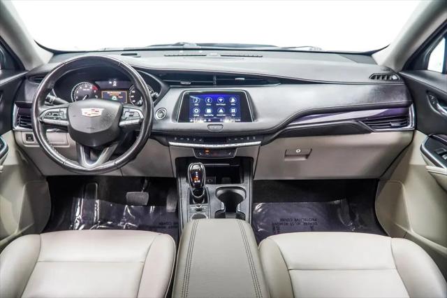 2023 Cadillac XT4 FWD Luxury