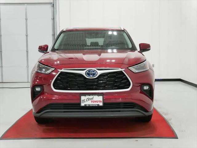 2022 Toyota Highlander Hybrid XLE