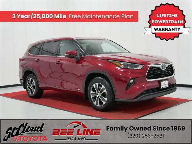 2022 Toyota Highlander Hybrid XLE for sale in Waite Park, MN