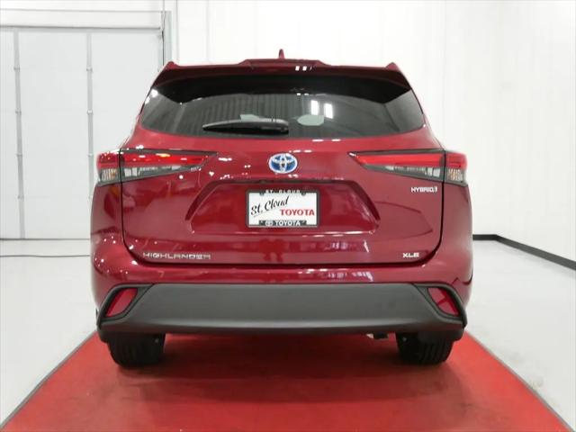 2022 Toyota Highlander Hybrid XLE