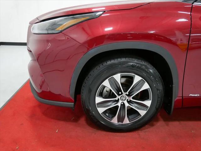 2022 Toyota Highlander Hybrid XLE