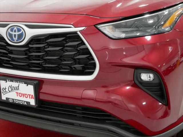 2022 Toyota Highlander Hybrid XLE