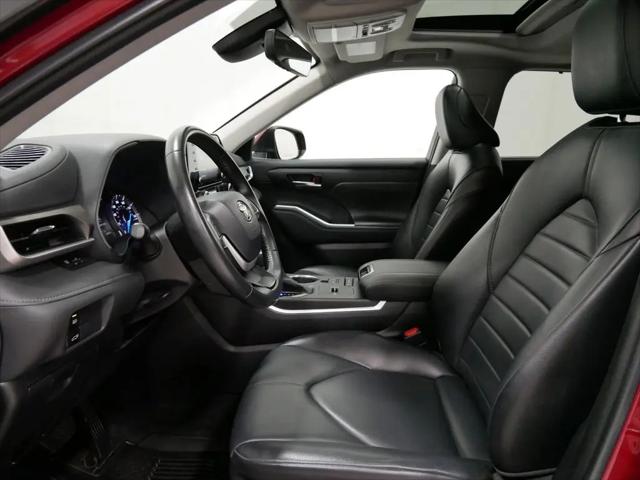 2022 Toyota Highlander Hybrid XLE
