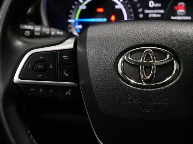 2022 Toyota Highlander Hybrid XLE
