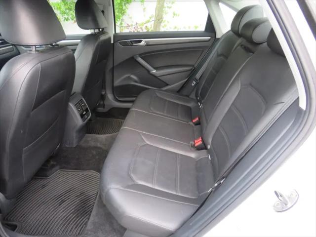 2017 Volkswagen Passat 1.8T SE