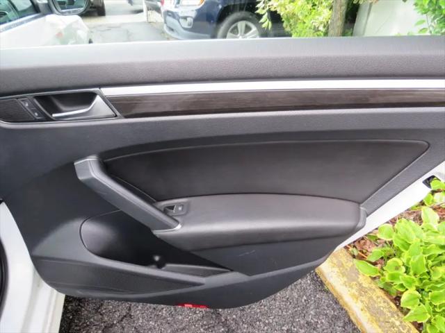 2017 Volkswagen Passat 1.8T SE