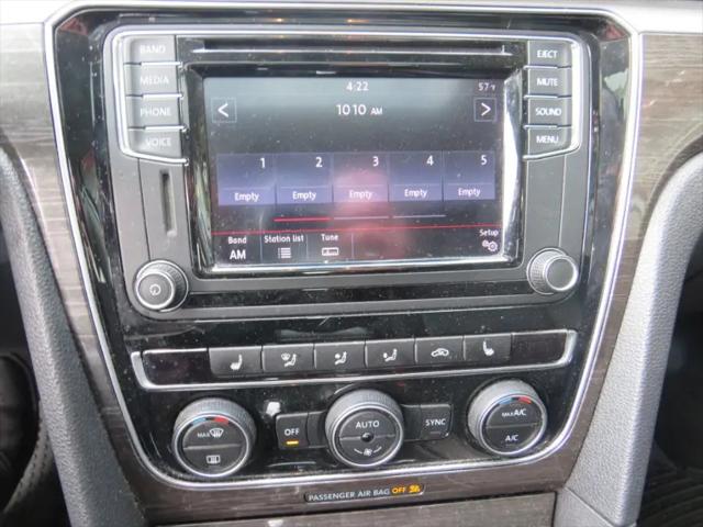 2017 Volkswagen Passat 1.8T SE