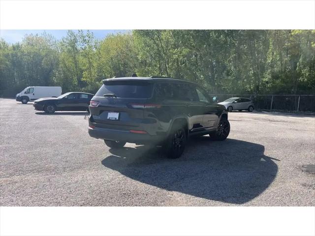 2026 Jeep Grand Cherokee L Altitude 4x4