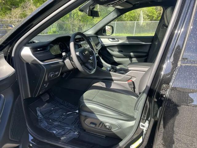 2026 Jeep Grand Cherokee L Altitude 4x4