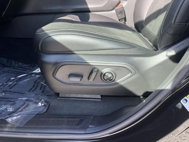 2026 Jeep Grand Cherokee L Altitude 4x4