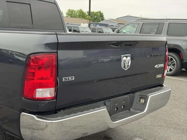 2019 Ram 1500 Classic SLT Crew Cab 4x4 5'7" Box