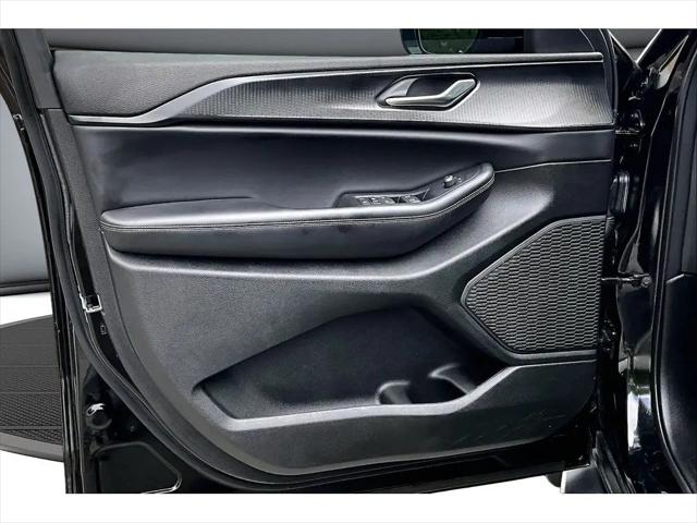 2024 Jeep Grand Cherokee L Altitude X 4x4