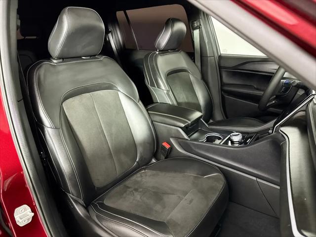2024 Jeep Grand Cherokee L Altitude X 4x4