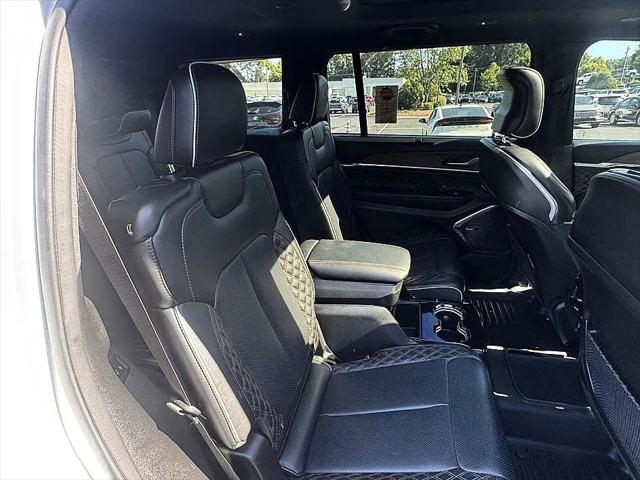 2023 Jeep Grand Cherokee L Summit 4x4