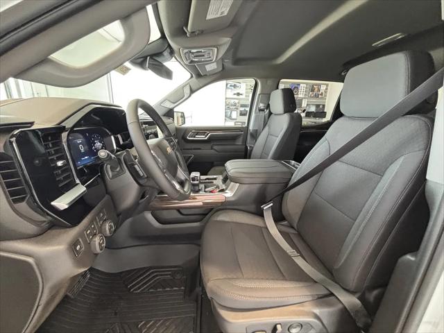 2026 Chevrolet Silverado 1500 4WD Crew Cab Standard Bed LT