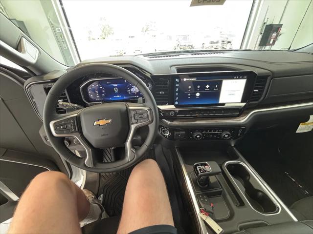 2026 Chevrolet Silverado 1500 4WD Crew Cab Standard Bed LT