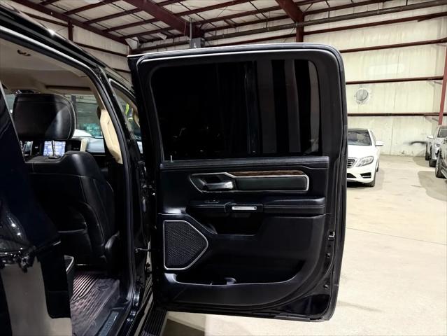 2020 Ram 1500 Laramie Crew Cab 4x4 5'7" Box