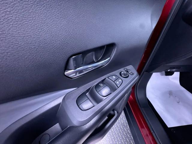 2023 Nissan Kicks SR Xtronic CVT