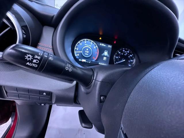 2023 Nissan Kicks SR Xtronic CVT