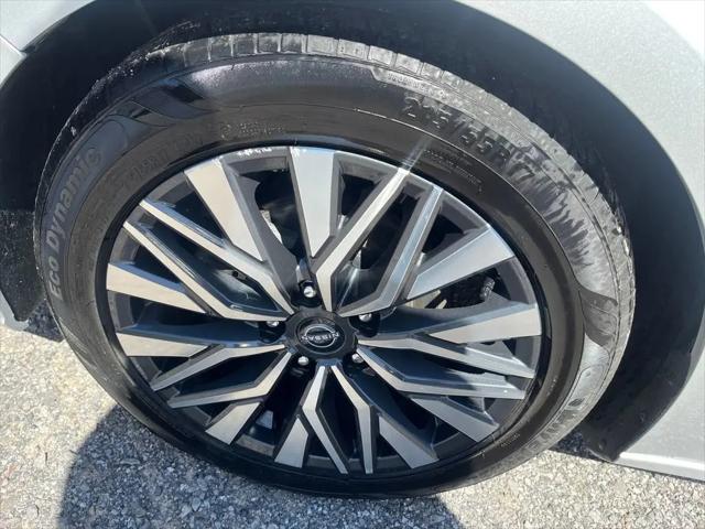 2024 Nissan Altima SV FWD