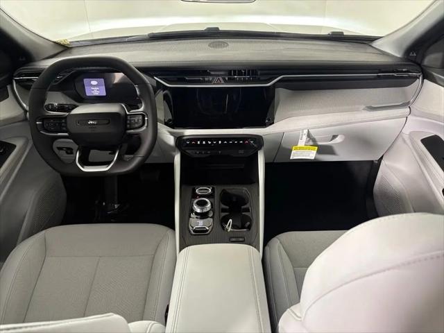 2026 Jeep Cherokee Laredo 4x4