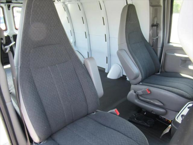2026 GMC Savana Cargo 2500 Regular Wheelbase, Work Van, RWD
