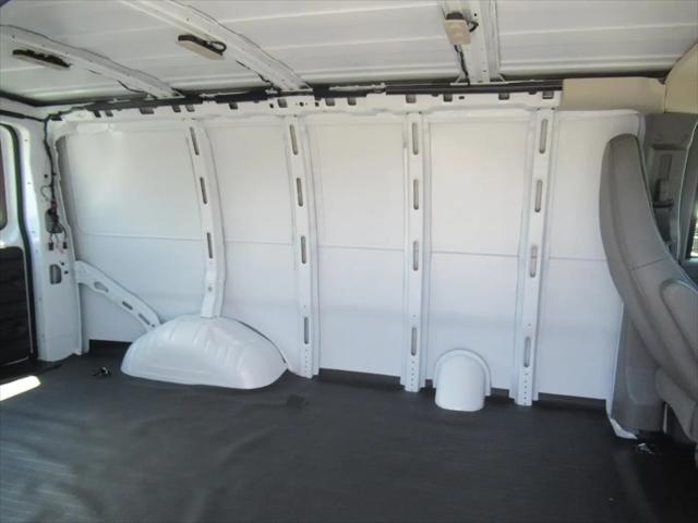 2026 GMC Savana Cargo 2500 Regular Wheelbase, Work Van, RWD