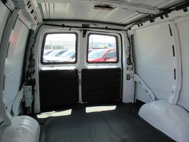 2026 GMC Savana Cargo 2500 Regular Wheelbase, Work Van, RWD