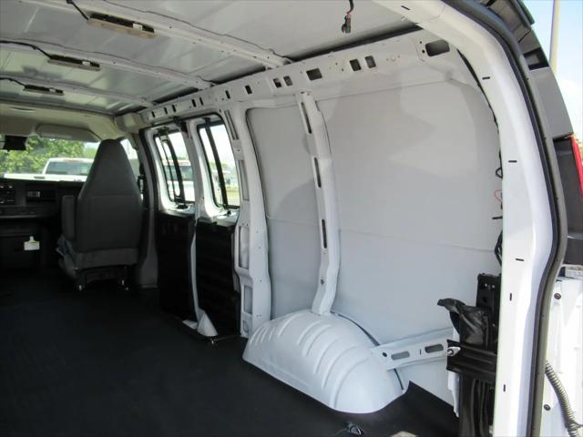2026 GMC Savana Cargo 2500 Regular Wheelbase, Work Van, RWD