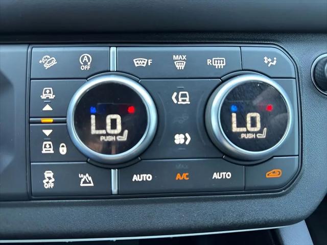 2024 Land Rover Defender 110 P300