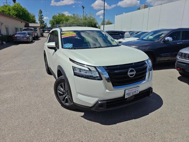 2022 Nissan Pathfinder SV 2WD