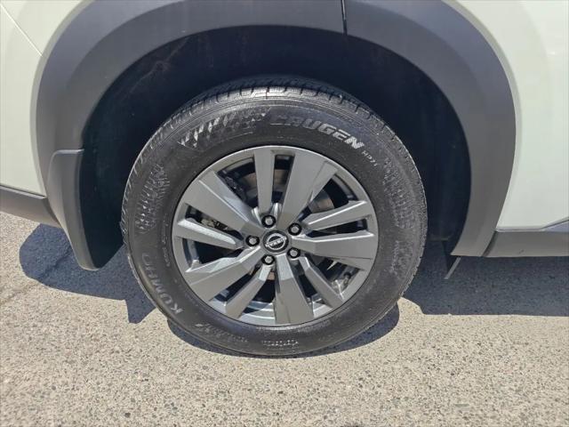 2022 Nissan Pathfinder SV 2WD