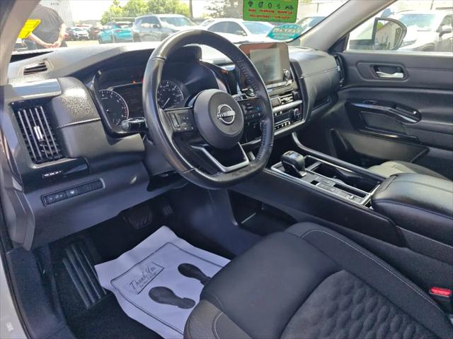 2022 Nissan Pathfinder SV 2WD