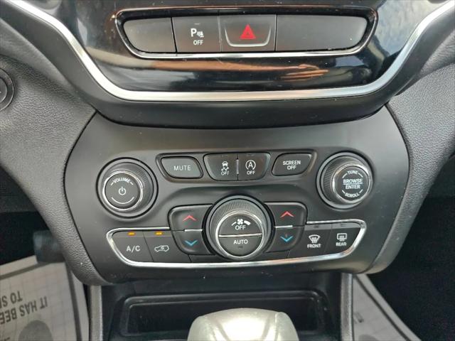 2019 Jeep Cherokee Limited FWD