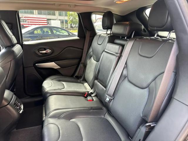 2016 Jeep Cherokee Overland