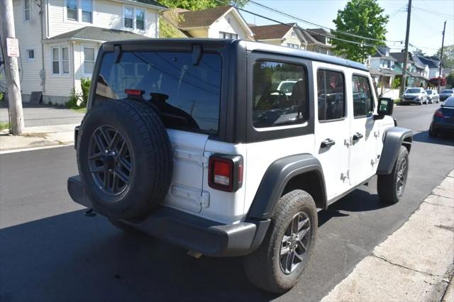 2025 Jeep Wrangler 4-Door Summit 4x4