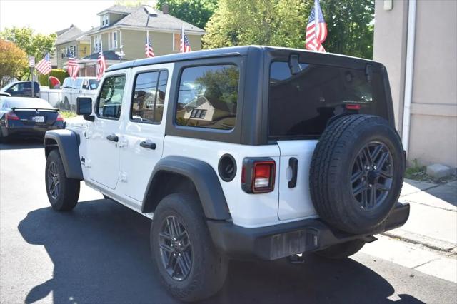 2025 Jeep Wrangler 4-Door Summit 4x4
