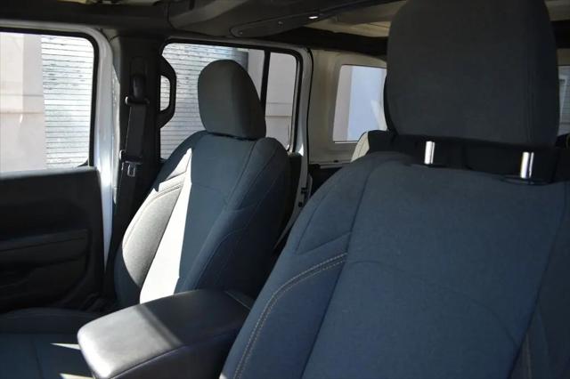 2025 Jeep Wrangler 4-Door Summit 4x4