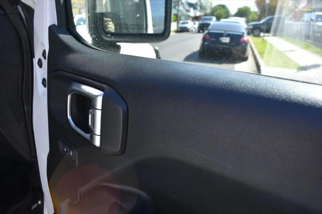 2025 Jeep Wrangler 4-Door Summit 4x4