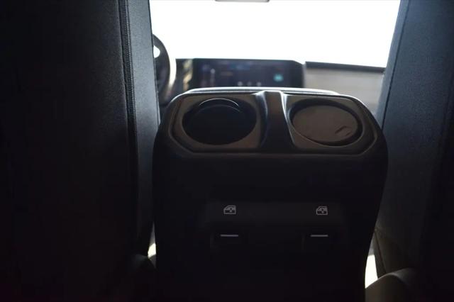 2025 Jeep Wrangler 4-Door Summit 4x4