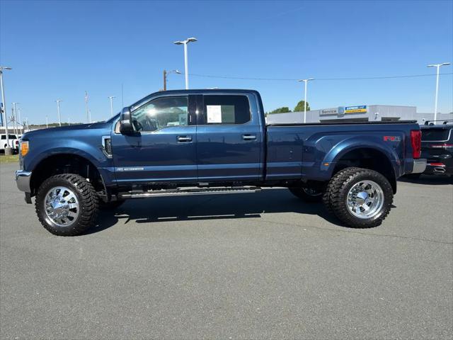 2017 Ford F-350 LARIAT