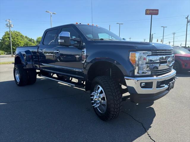 2017 Ford F-350 LARIAT